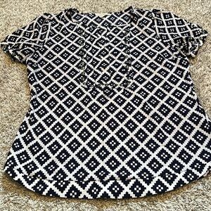 5/$20 ❤️𝙑𝙙𝙖𝙮 𝙘𝙡𝙤𝙨𝙚𝙩 𝙨𝙖𝙡𝙚 41 Hawthorn Moni Studded Short Sleeve Blouse